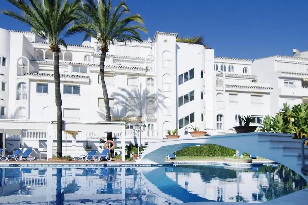 Apartamento En Playa Real, En 1ª Linea De Playa Marbella Apartment