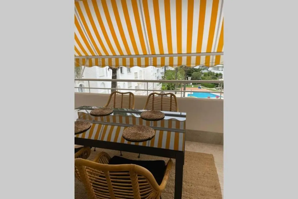 Apartamento En Playa Real, En 1ª Linea De Playa Marbella Spain